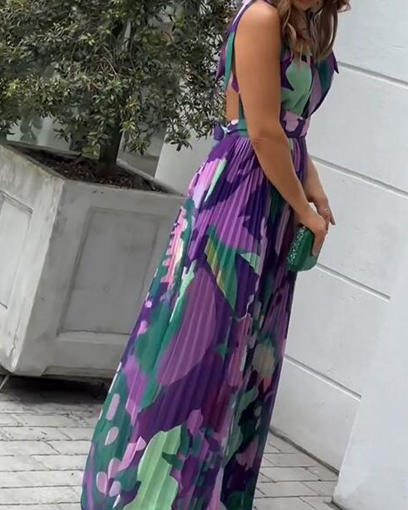 Sleeveless Contrasting Floral Print Pleated Dress