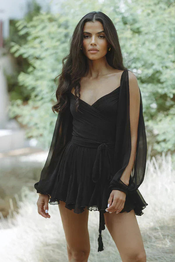 Fun mini dress with balloon sleeves