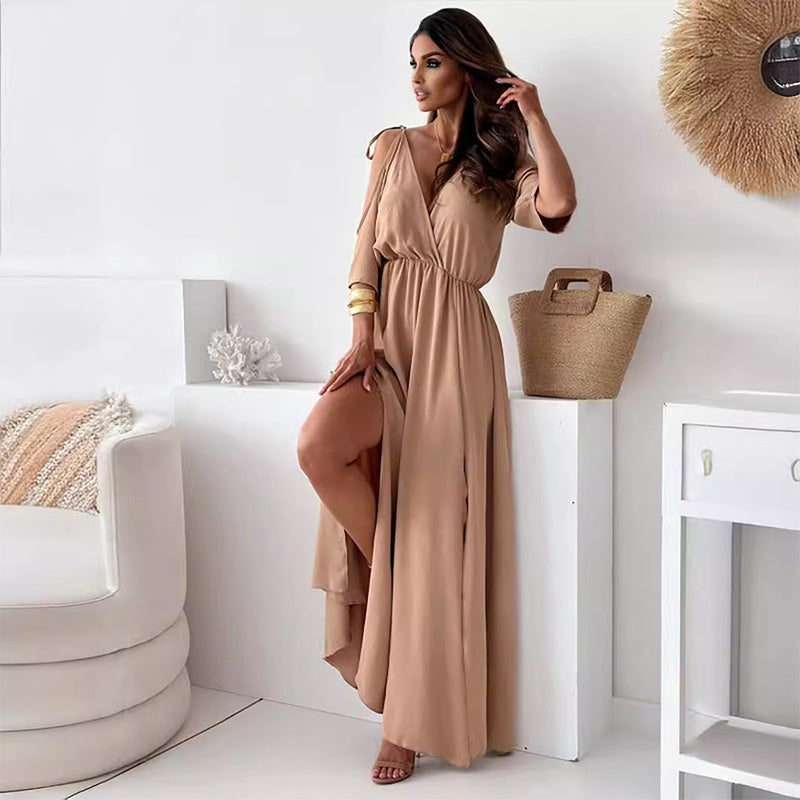 Elegantní, sexy šaty s výstřihem do V a bočním rozparkem pro ženy